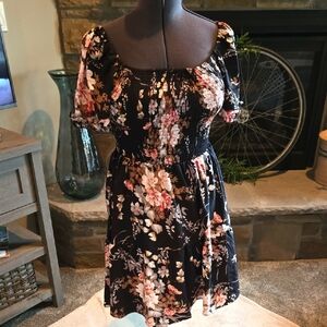 NWOT Women's Pull On Dress Size Large